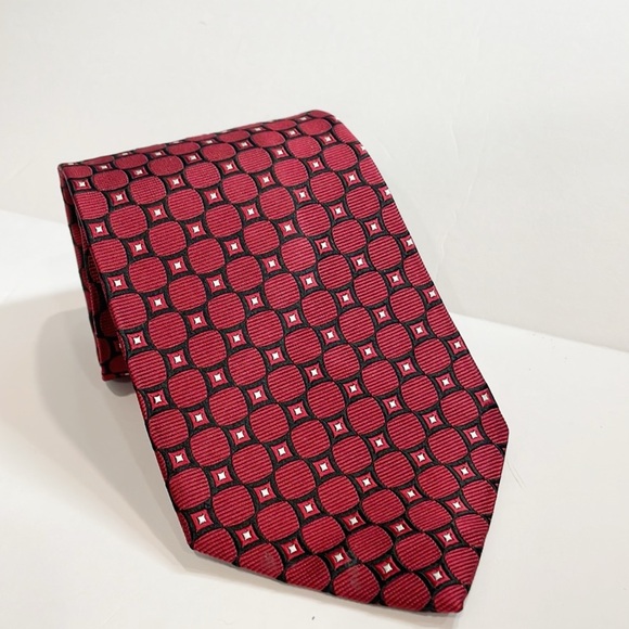 Brooks Brothers 346 Mens Silk Tie Necktie Red Geometric Microprint - Picture 1 of 7